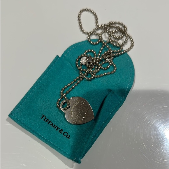 Authentic Tiffany & Co. Silver Heart Pendant Necklace - Picture 1 of 5